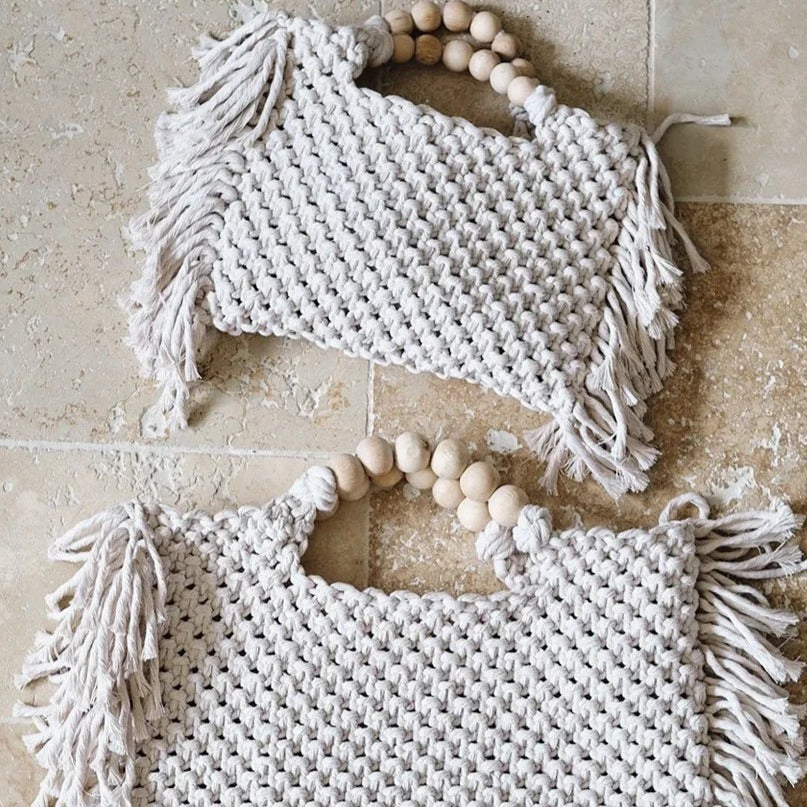 WHITE FRINGED HOOK BAG